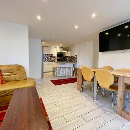 Vernon Place Town Centre, Vernon Cottage 3-Bed With Parking, 1A Vernon Court 2-Bed With Parking, 1B Studio No Parking, Off The High Street Next To Sandford Park Cheltenham Buitenkant foto