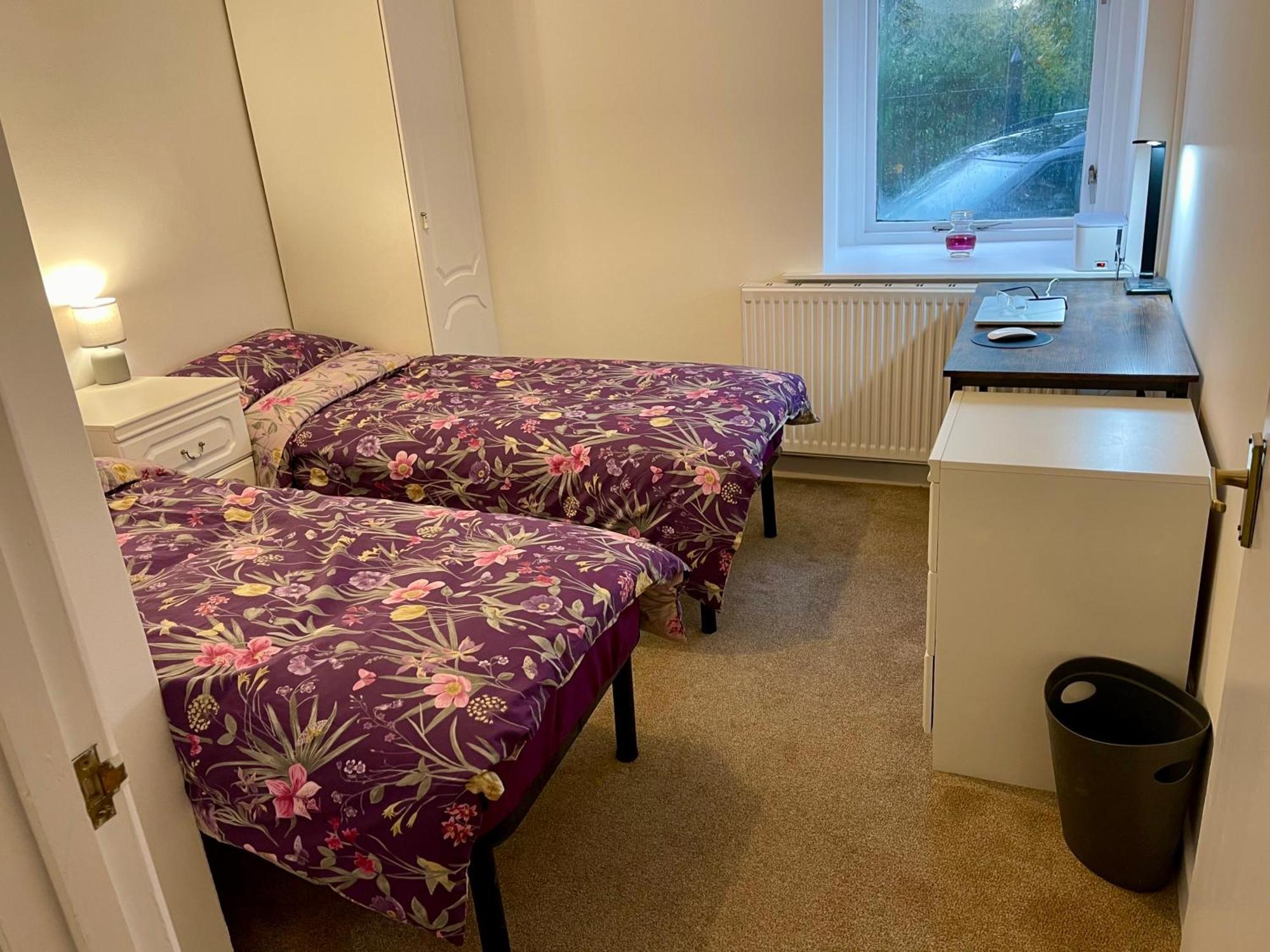 Vernon Place Town Centre, Vernon Cottage 3-Bed With Parking, 1A Vernon Court 2-Bed With Parking, 1B Studio No Parking, Off The High Street Next To Sandford Park Cheltenham Buitenkant foto