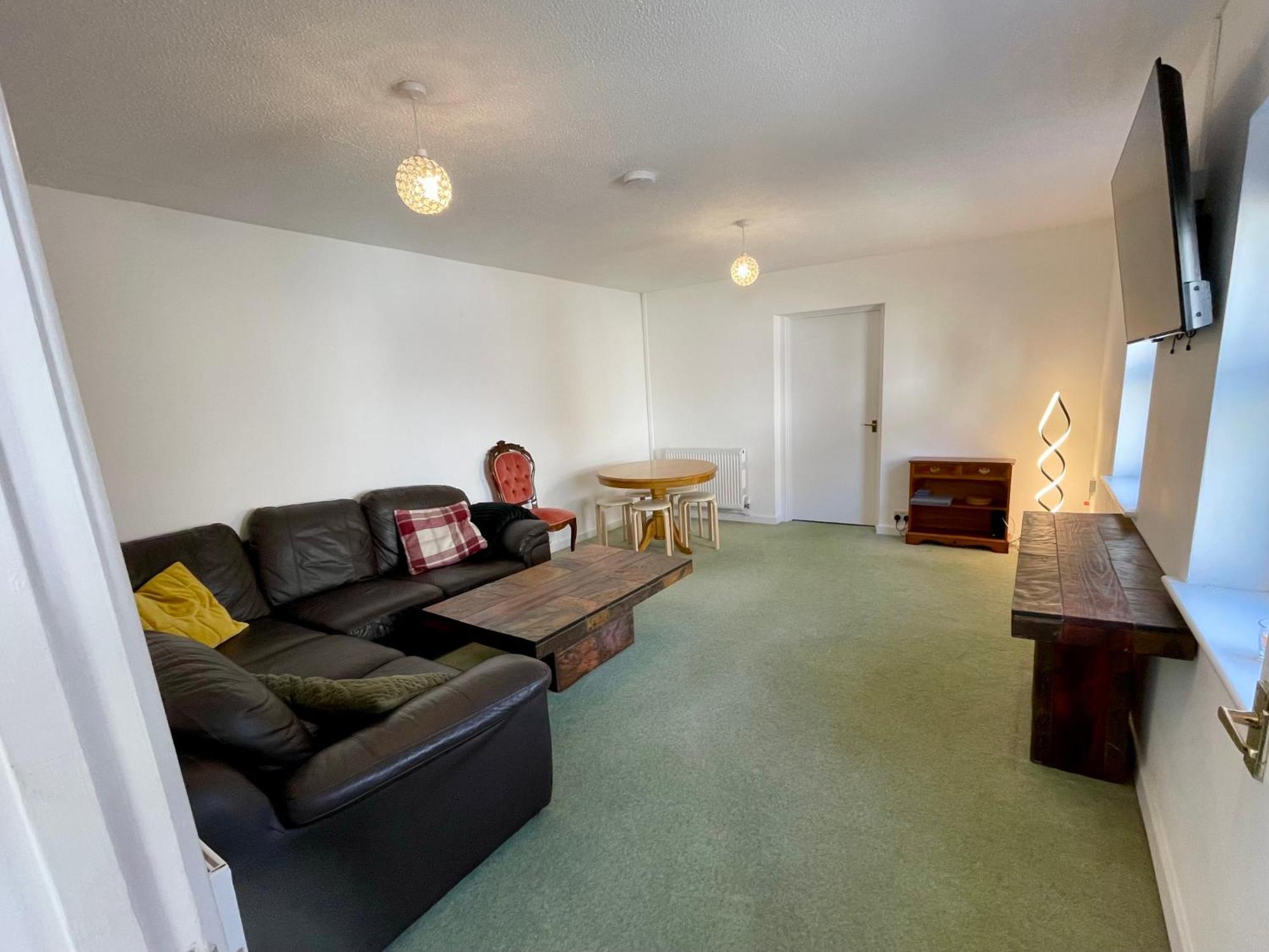 Vernon Place Town Centre, Vernon Cottage 3-Bed With Parking, 1A Vernon Court 2-Bed With Parking, 1B Studio No Parking, Off The High Street Next To Sandford Park Cheltenham Buitenkant foto